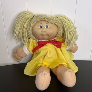 Cabbage Patch Kids Doll OAA Coleco Vintage 1972 1982 Yellow Dress Blonde Hair